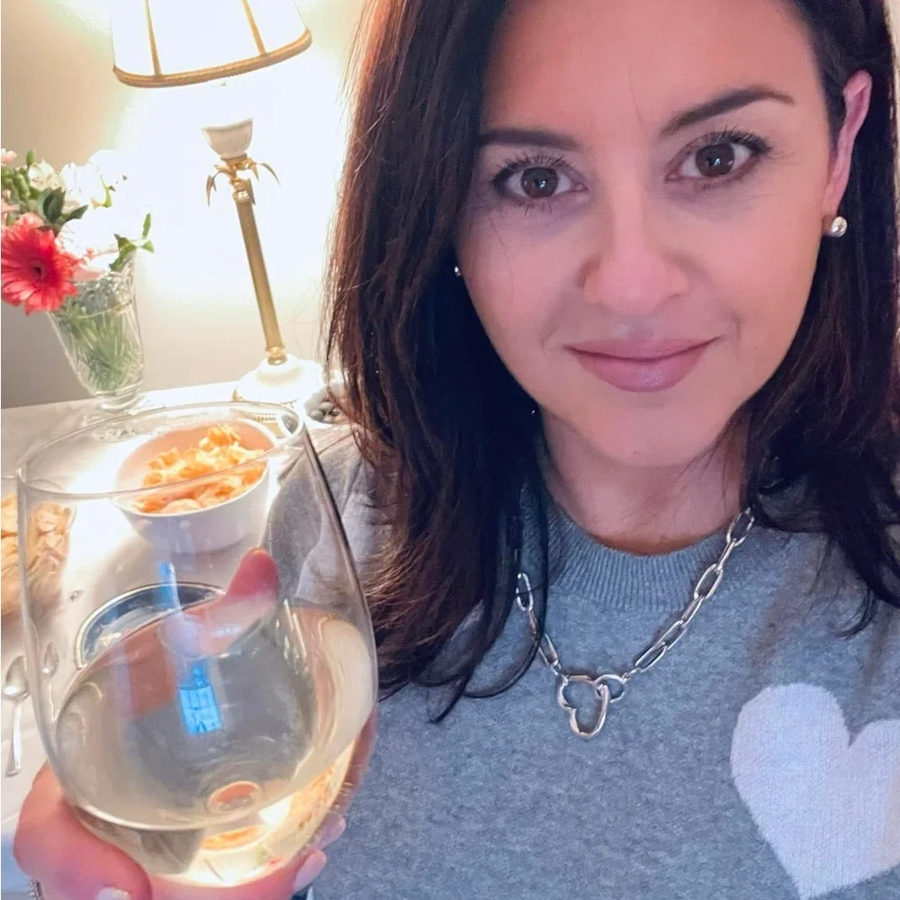 Polished Silver Heart Link Chain Necklace - Women's Fashion - Picture 3 of 4